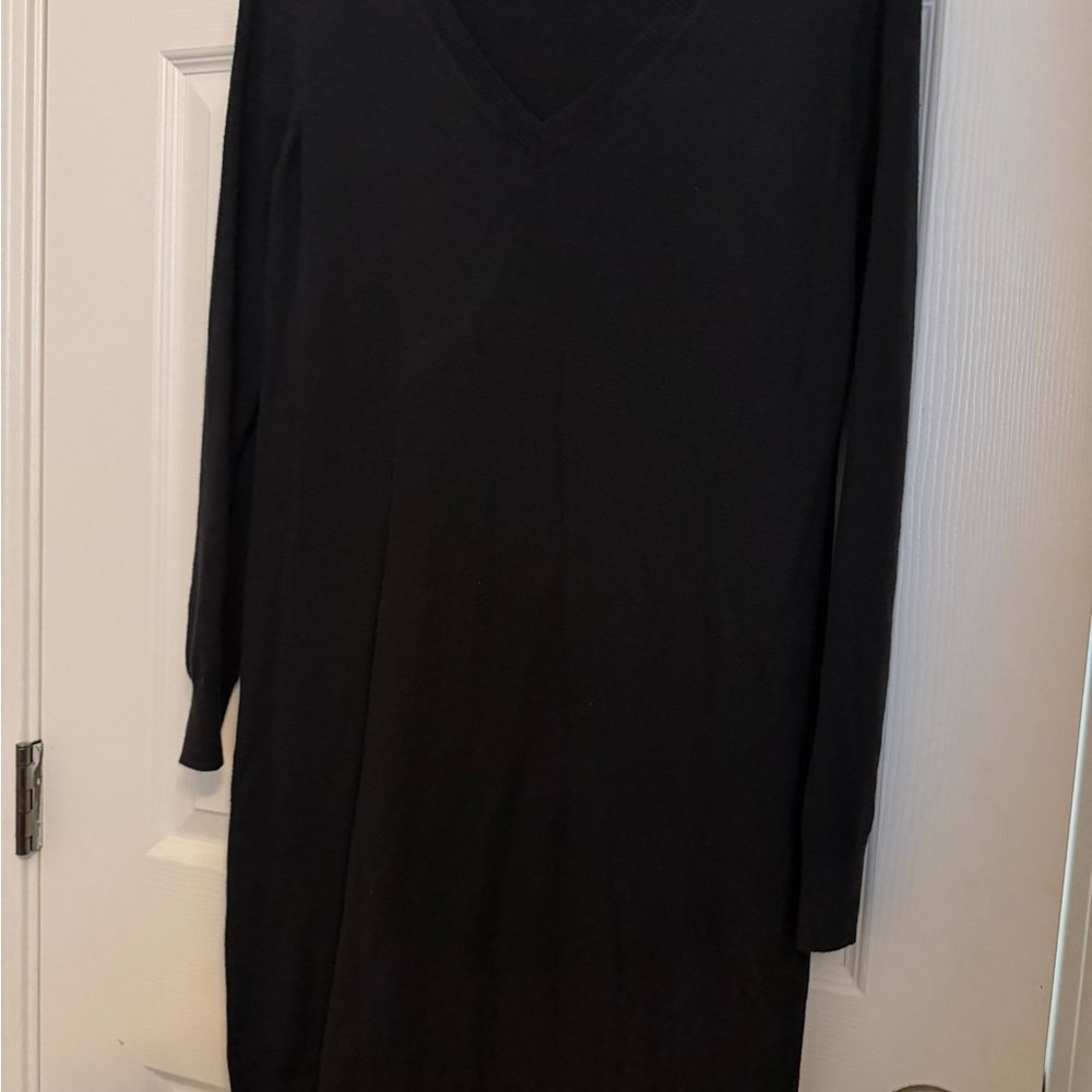 Old Navy Black V-Neck Sweater Dress